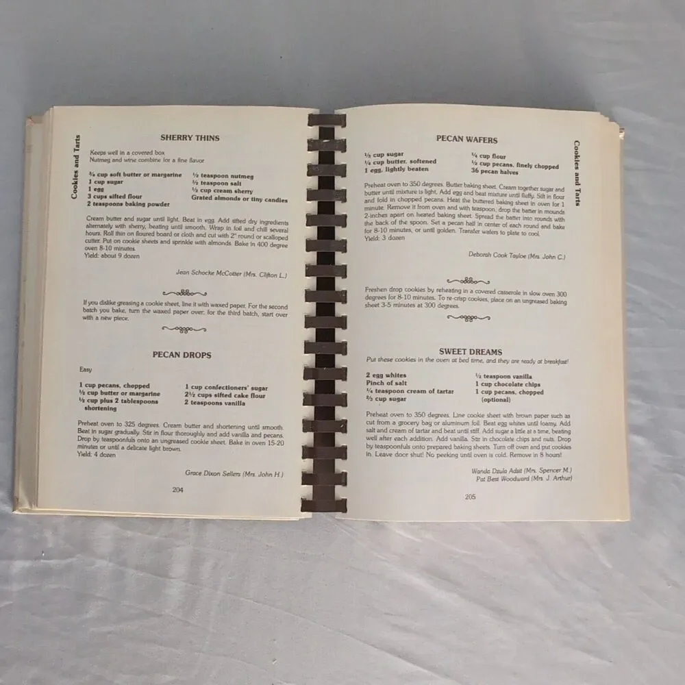 Pass The Plate Cookbook Christ Episcopal Church New Bern North Carolina Recipes